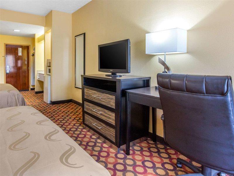 Quality Inn & Suites Montgomery East Carmichael Rd Экстерьер фото