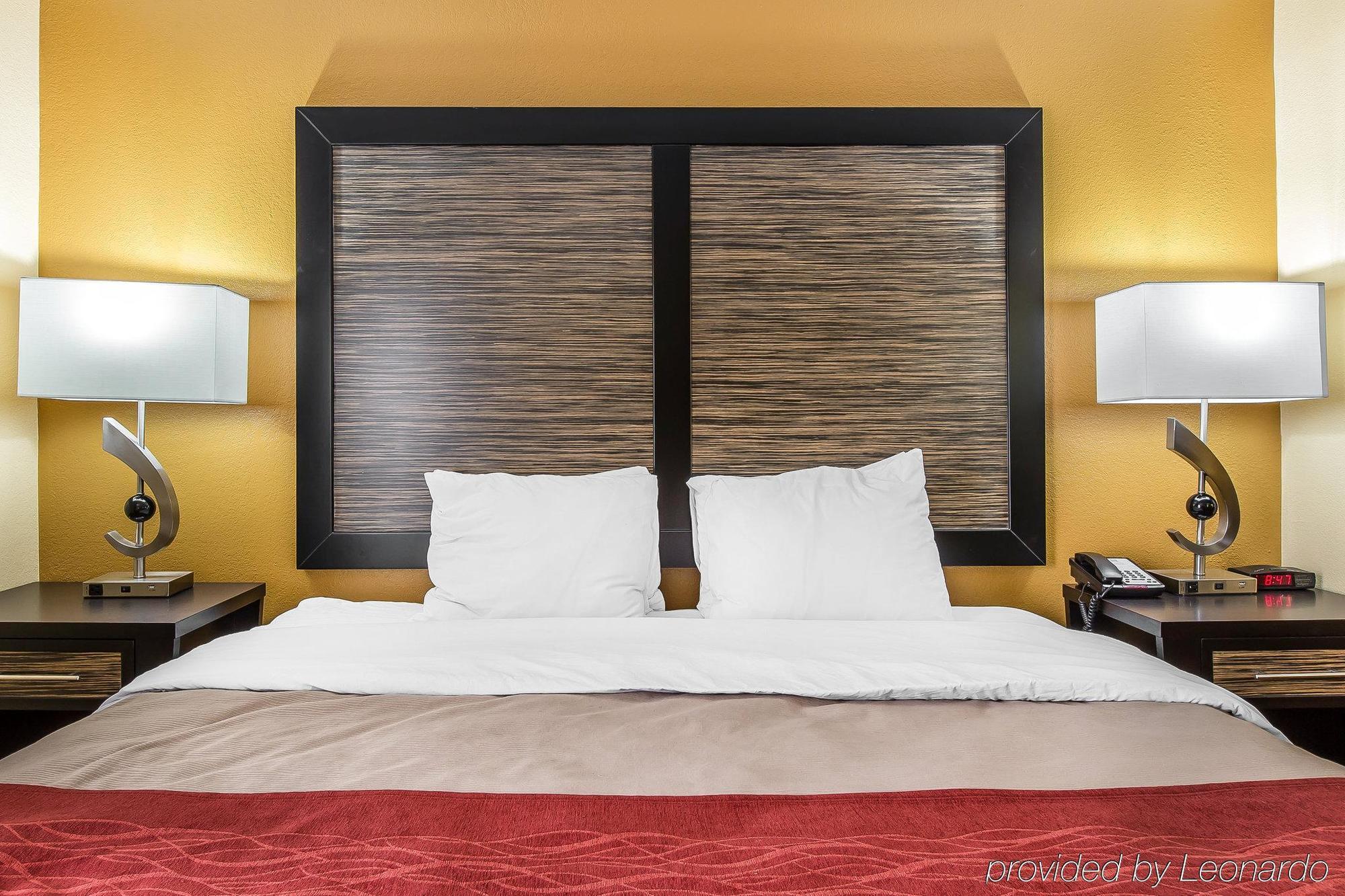 Quality Inn & Suites Montgomery East Carmichael Rd Экстерьер фото