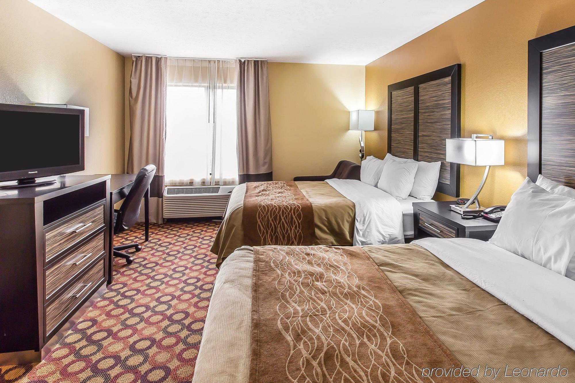 Quality Inn & Suites Montgomery East Carmichael Rd Экстерьер фото