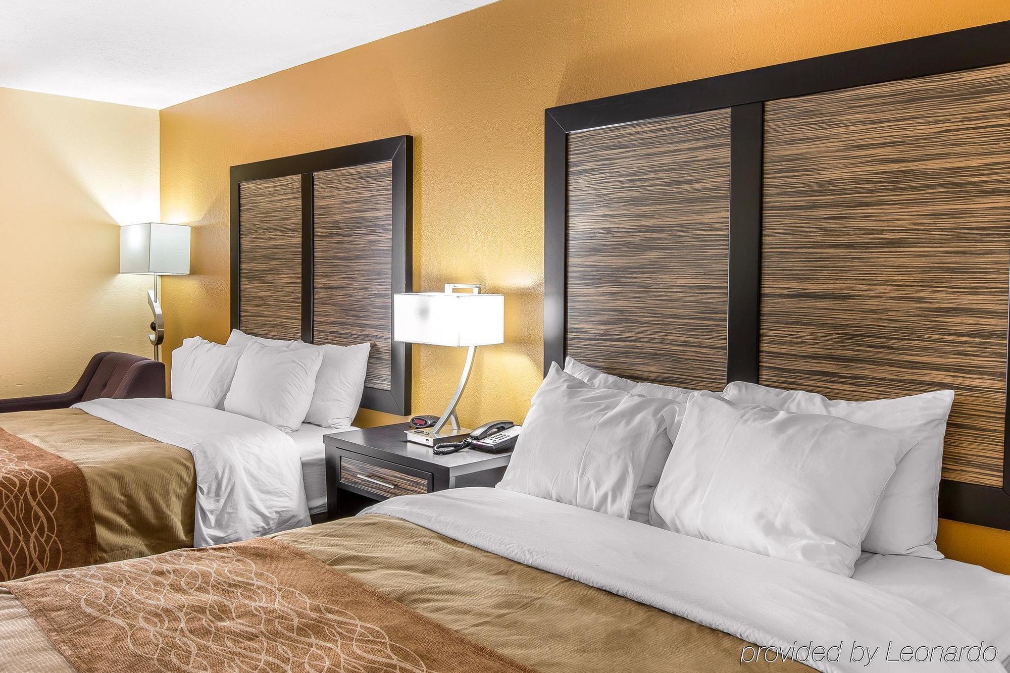 Quality Inn & Suites Montgomery East Carmichael Rd Экстерьер фото